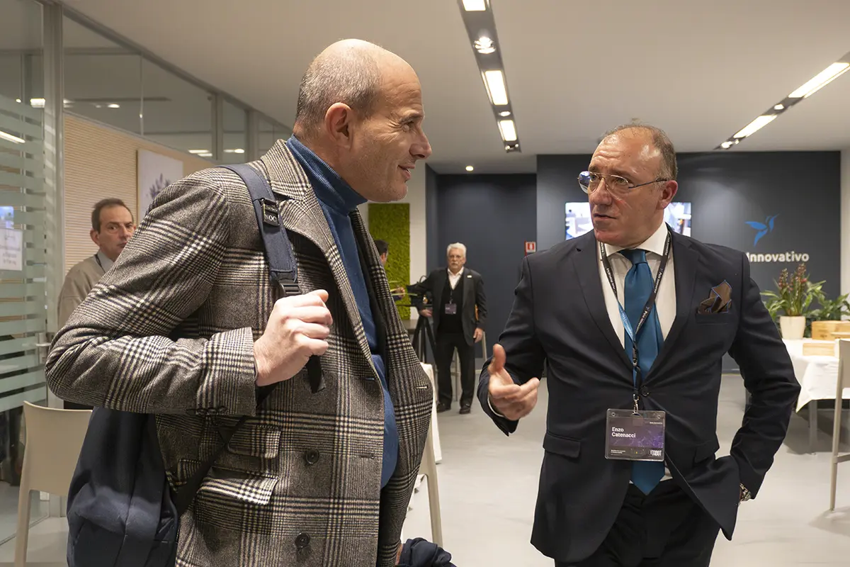 Aperitivo tra Umanoidi e Robotica Mobile Humans 4 Humans: Itabot networking - Polo innovativo