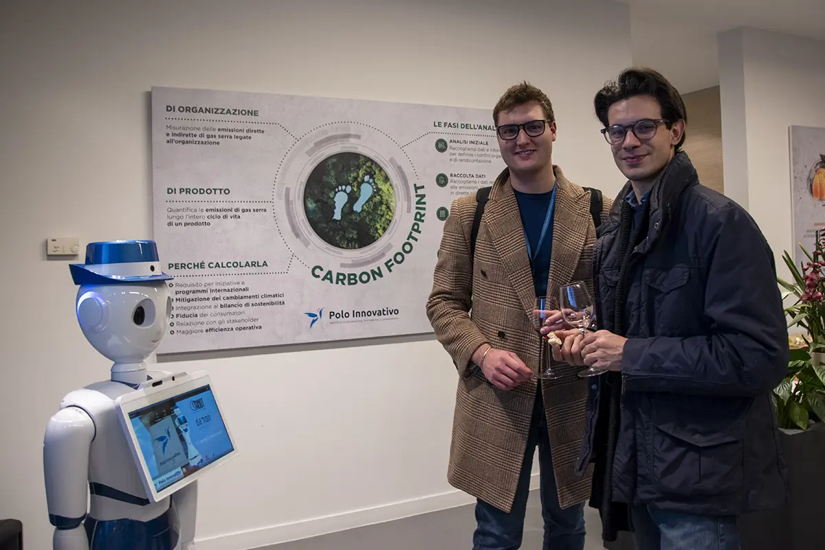 Aperitivo tra Umanoidi e Robotica Mobile Humans 4 Humans - Polo innovativo