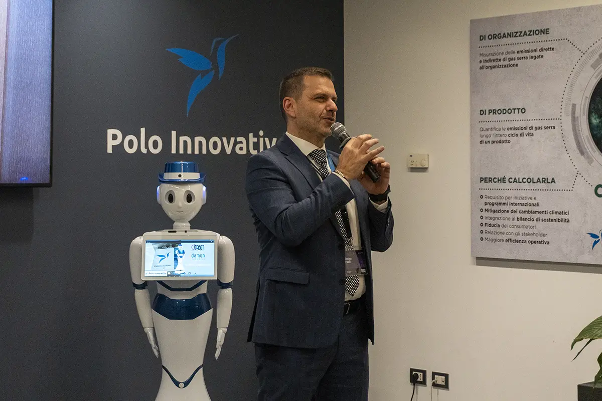 Aperitivo tra Umanoidi e Robotica Mobile Humans 4 Humans: Presentazione - Polo innovativo