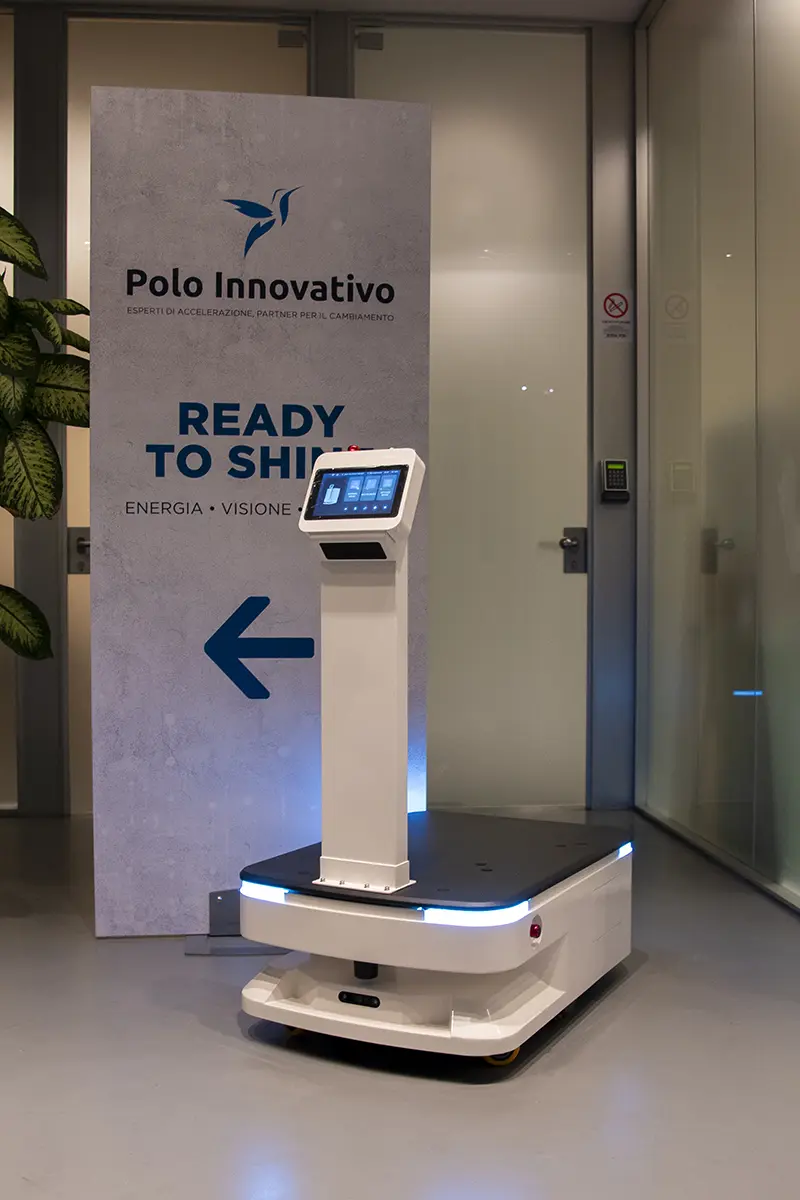 Aperitivo tra Umanoidi e Robotica Mobile Humans 4 Humans: Robot con base - Polo innovativo