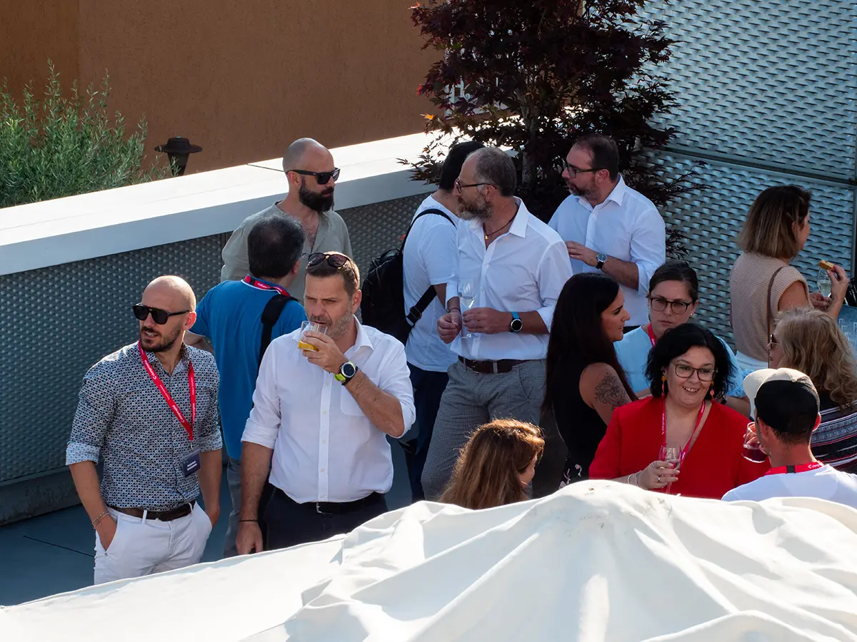 Azienda Intelligente: masterclass Simest: Aperitivo - Polo innovativo